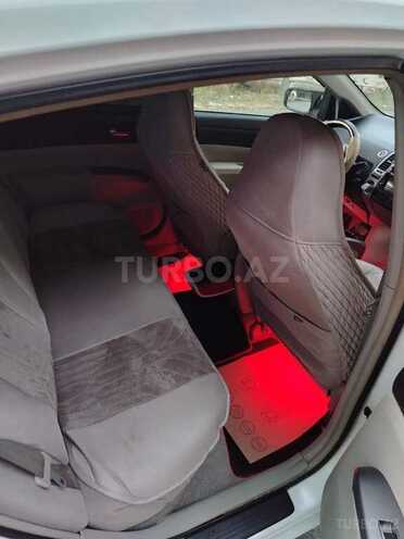 Toyota Prius-16