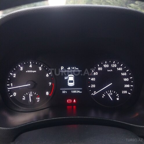 Hyundai Accent-3