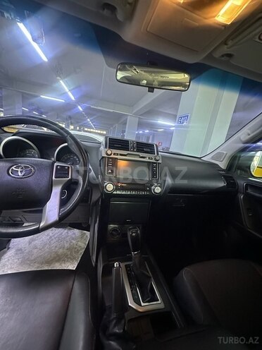 Toyota Land Cruiser Prado-14