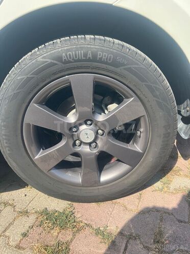 Hyundai Santa Fe-9