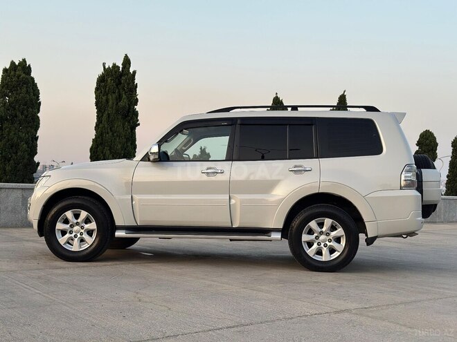 Mitsubishi Pajero 2010, 202,650 km - 3.5 л - Bakı