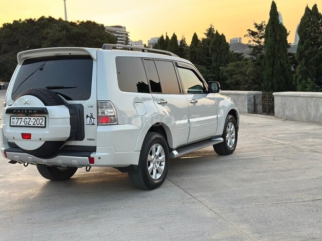 Mitsubishi Pajero 2010, 202,650 km - 3.5 л - Bakı