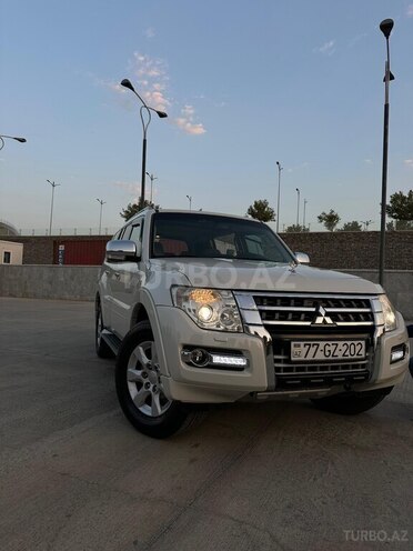 Mitsubishi Pajero 2010, 202,650 km - 3.5 л - Bakı