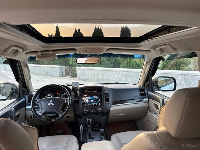 Mitsubishi Pajero 2010, 202,650 km - 3.5 л - Bakı