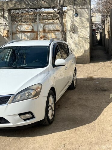 Kia Ceed 2011, 377,150 km - 1.6 l - Gəncə