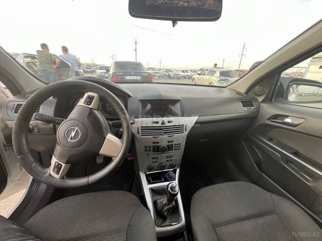 Opel Astra 2009, 393,379 km - 1.4 l - Bakı