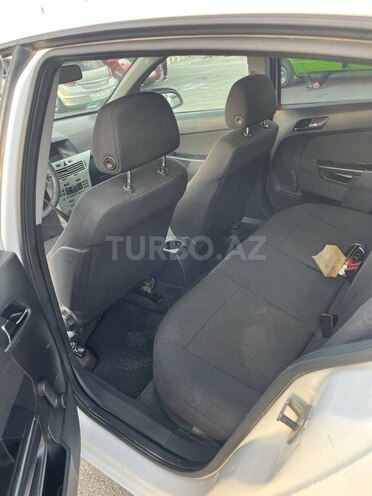 Opel Astra 2009, 393,379 km - 1.4 l - Bakı