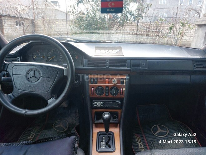 Mercedes E 220 1994, 397,650 km - 2.2 l - Mingəçevir