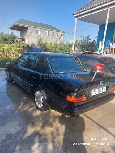 Mercedes E 220 1994, 397,650 km - 2.2 l - Mingəçevir