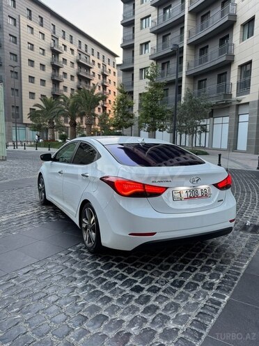 Hyundai Elantra 2015, 151,000 km - 1.8 л - Bakı