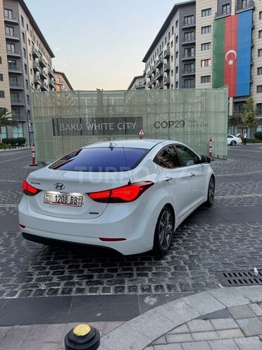 Hyundai Elantra 2015, 151,000 km - 1.8 л - Bakı