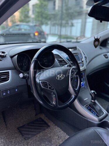 Hyundai Elantra 2015, 151,000 km - 1.8 л - Bakı