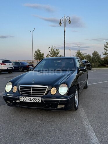Mercedes E 270 2001, 350,000 km - 2.7 l - Sumqayıt