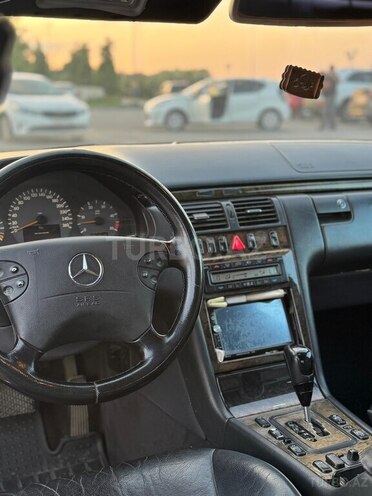 Mercedes E 270 2001, 350,000 km - 2.7 l - Sumqayıt