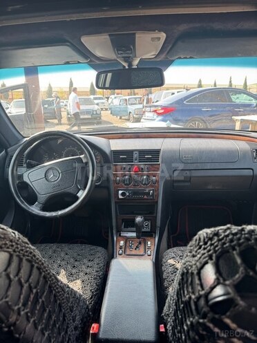 Mercedes C 230 1999, 414,000 km - 2.3 л - Goranboy