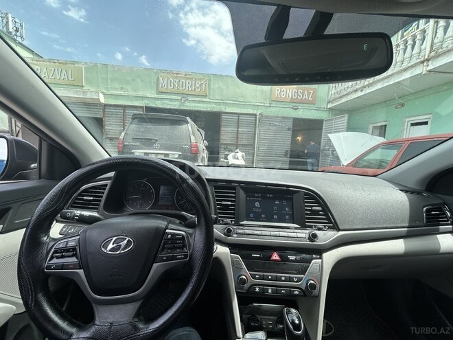 Hyundai Elantra 2018, 170,000 km - 2.0 л - Bakı