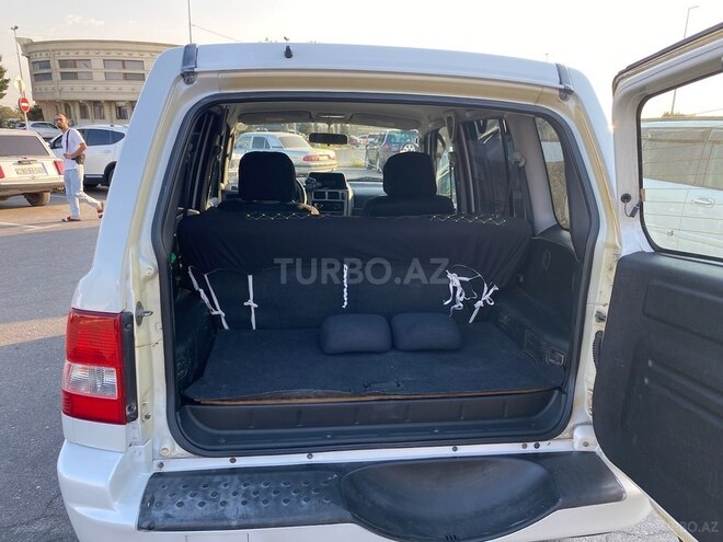 Mitsubishi Pajero io 2000, 285,321 km - 2.0 л - Bakı
