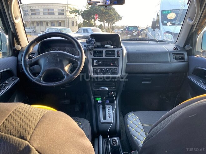 Mitsubishi Pajero io 2000, 285,321 km - 2.0 л - Bakı