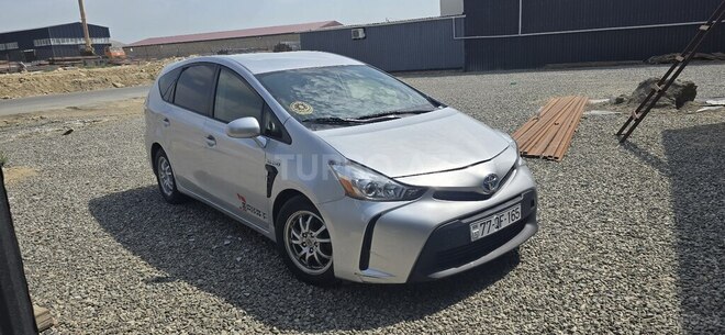 Toyota Prius 2015, 350,000 km - 1.8 л - Bakı