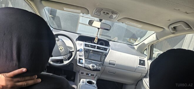Toyota Prius 2015, 350,000 km - 1.8 л - Bakı