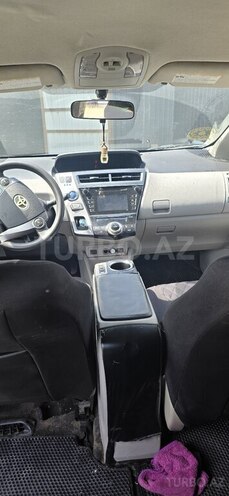 Toyota Prius 2015, 350,000 km - 1.8 л - Bakı