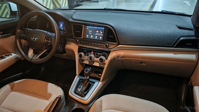 Hyundai Elantra 2019, 89,000 km - 2.0 l - Bakı