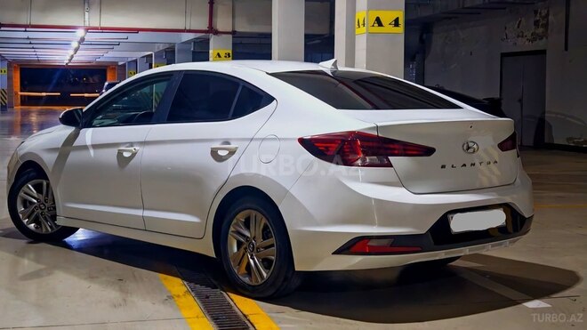 Hyundai Elantra 2019, 89,000 km - 2.0 l - Bakı