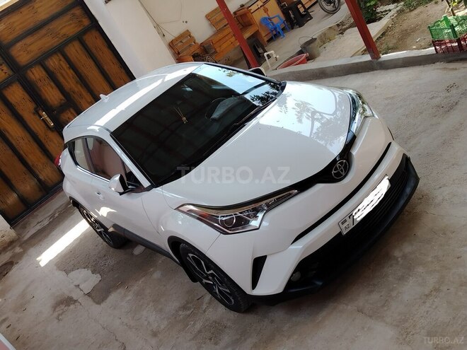 Toyota C-HR 2018, 124,563 km - 2.0 l - Bakı