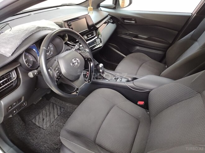 Toyota C-HR 2018, 124,563 km - 2.0 l - Bakı