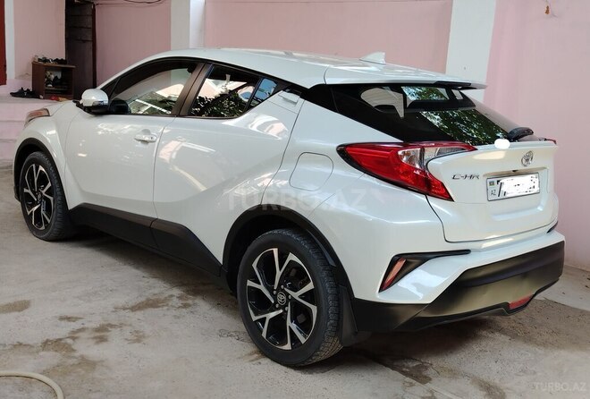 Toyota C-HR 2018, 124,563 km - 2.0 l - Bakı