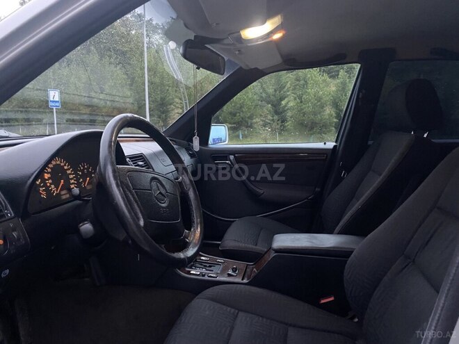 Mercedes C 240 1997, 350,000 km - 2.4 l - Quba
