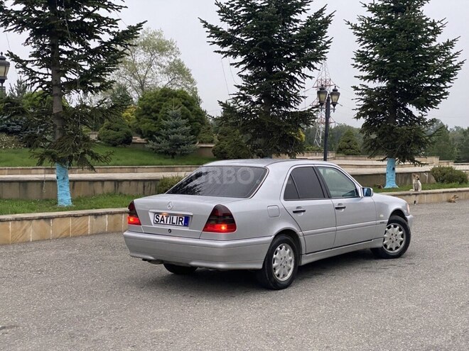 Mercedes C 240 1997, 350,000 km - 2.4 l - Quba