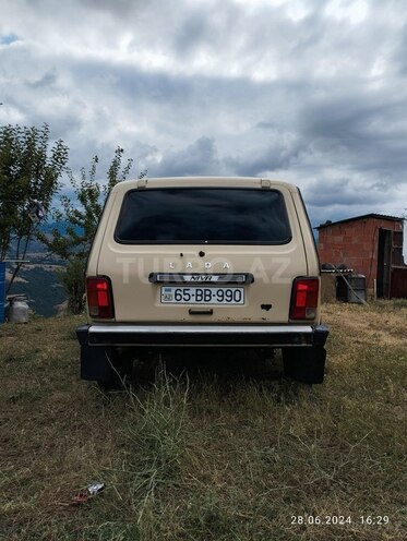 LADA (VAZ) Niva 1997, 175,000 km - 1.7 л - Yardımlı