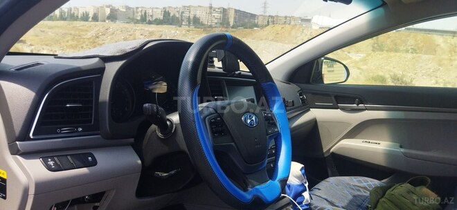 Hyundai Elantra 2017, 185,771 km - 2.0 l - Bakı
