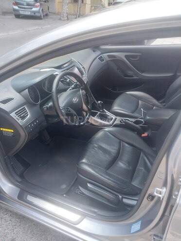 Hyundai Avante 2013, 328,000 km - 1.6 l - Bakı