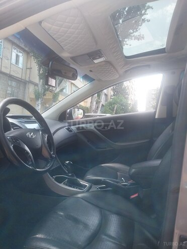 Hyundai Avante 2013, 328,000 km - 1.6 l - Bakı