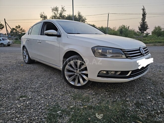 Volkswagen Passat 2012, 219,800 km - 1.8 l - Ağcabədi
