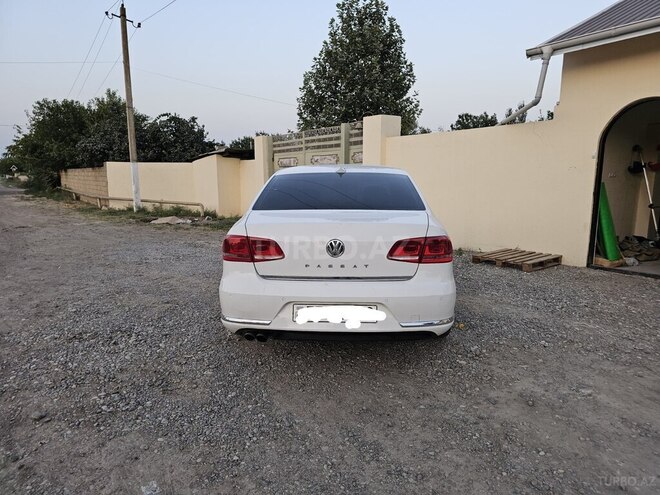 Volkswagen Passat 2012, 219,800 km - 1.8 l - Ağcabədi