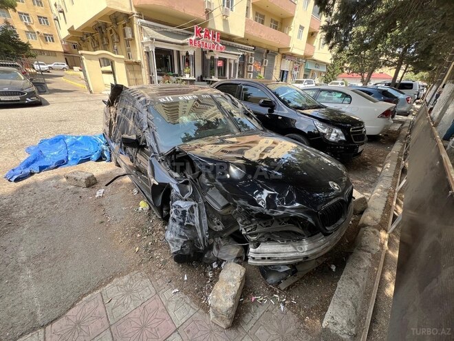 BMW 320 2002, 250,000 km - 2.2 л - Bakı