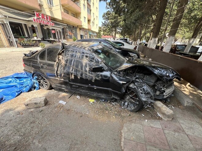 BMW 320 2002, 250,000 km - 2.2 л - Bakı