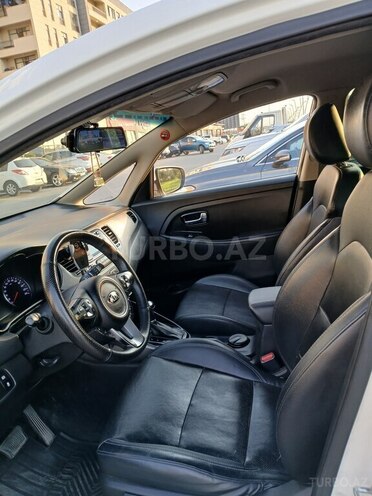 Kia Carens 2013, 124,518 km - 1.7 l - Sumqayıt