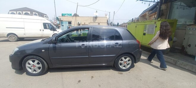 Toyota Corolla 2006, 293,000 km - 2.0 l - Gəncə