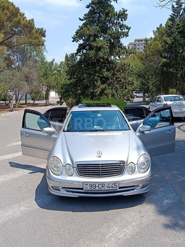 Mercedes E 270 2004, 332,000 km - 2.7 л - Sumqayıt