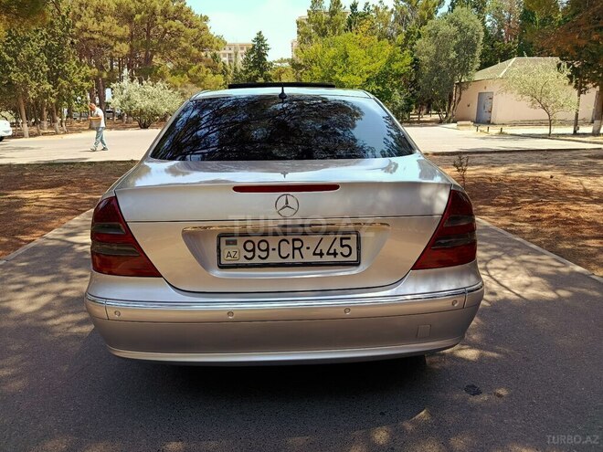 Mercedes E 270 2004, 332,000 km - 2.7 л - Sumqayıt
