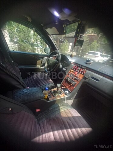 Mercedes E 220 d 1998, 839,778 km - 2.2 л - İmişli
