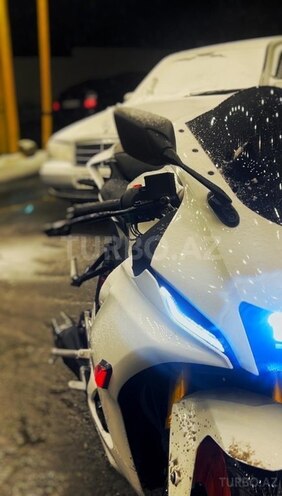 Yamaha R15 V4 2024, 15,000 km - 0.2 l - Bakı