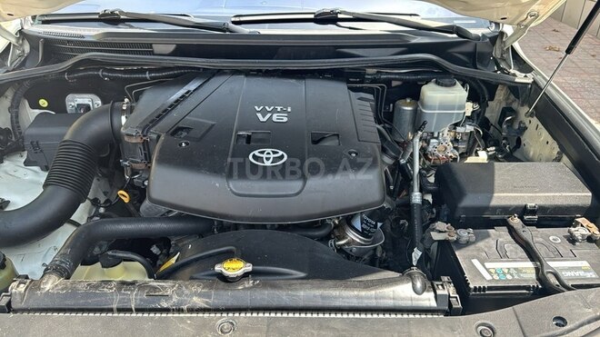 Toyota Land Cruiser 2011, 284,000 km - 4.0 l - Bakı