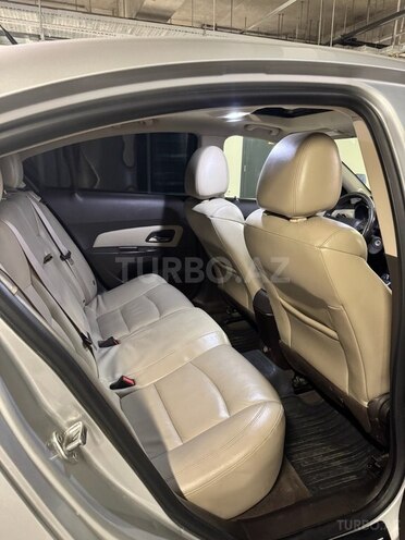 Chevrolet Cruze 2013, 273,631 km - 1.4 l - Gəncə