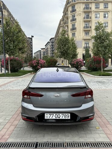 Hyundai Elantra 2019, 154,497 km - 2.0 l - Bakı
