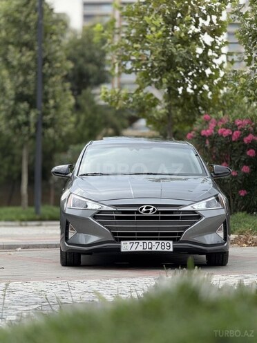 Hyundai Elantra 2019, 154,497 km - 2.0 l - Bakı